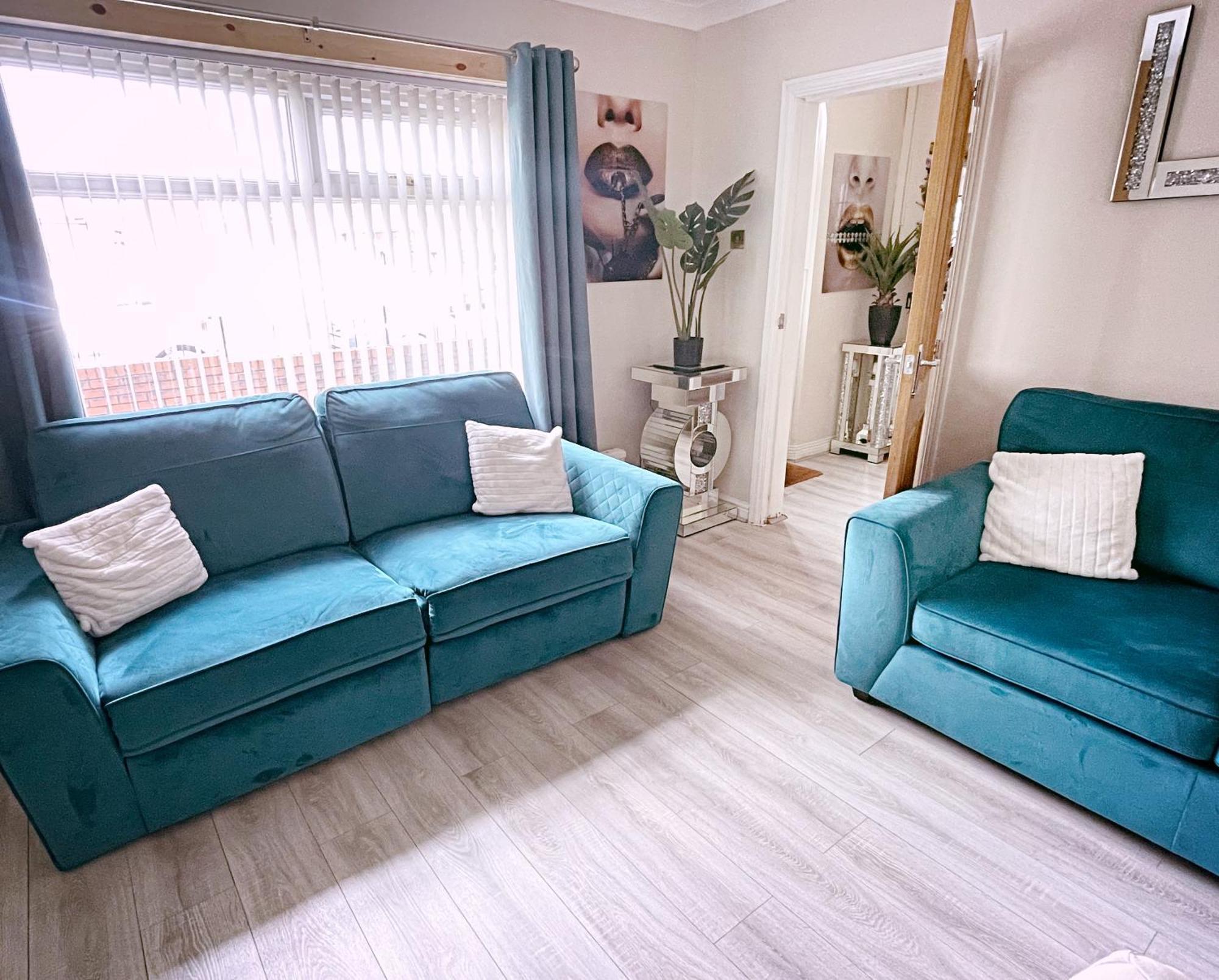 Entire 3-Bedroom Home In Oldham - Guest House Zewnętrze zdjęcie