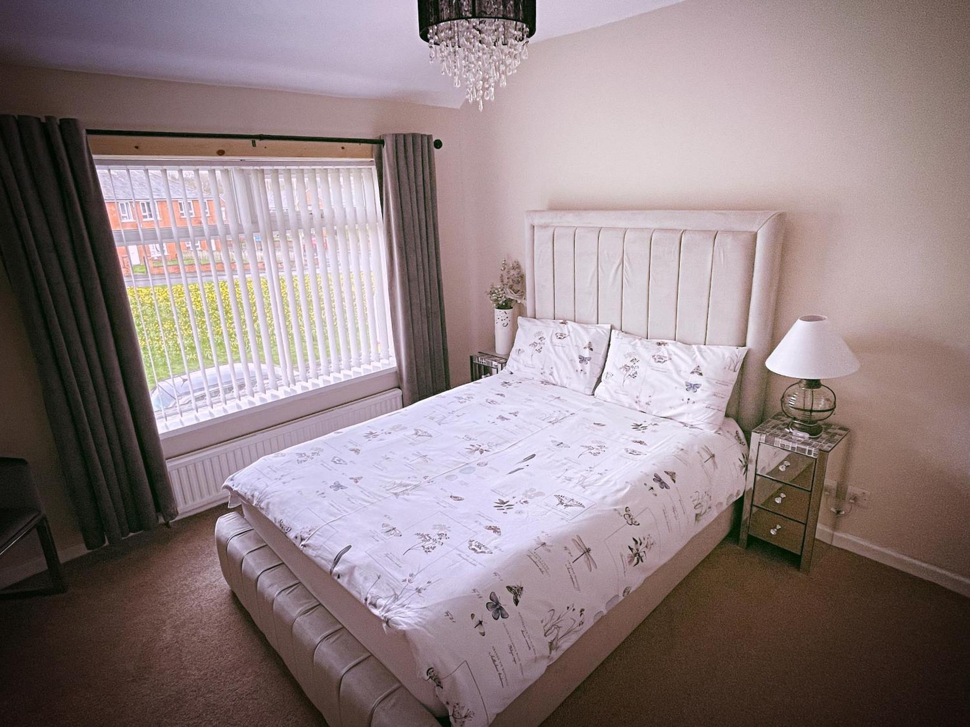 Entire 3-Bedroom Home In Oldham - Guest House Zewnętrze zdjęcie
